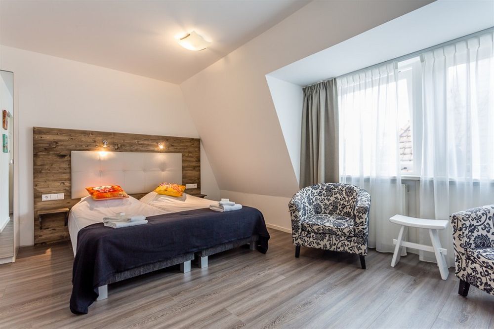 Hotel Van Renenpark Берген Экстерьер фото